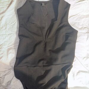 SHEIN Black Sleeveless Bodysuit